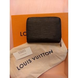 Louis Vuitton Black Epi Leather Zippy Coin Purse